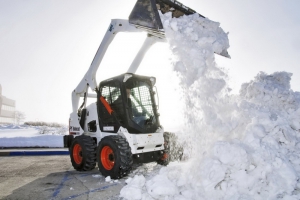 Уборка снега погрузчиком Bobcat S175